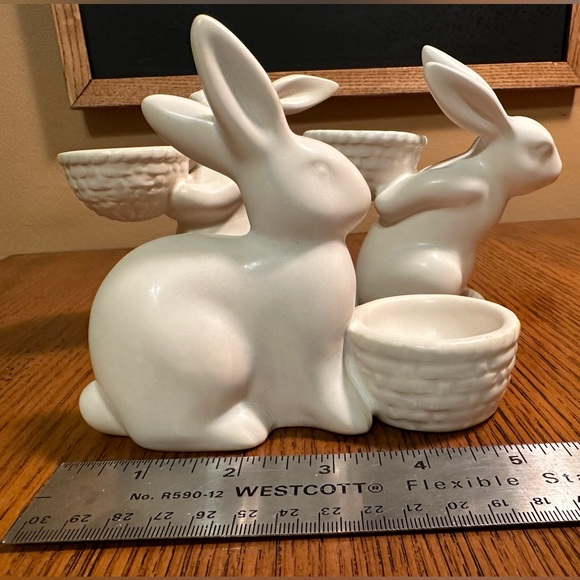 Bunny and Basket Ceramic Egg Cup Set of 3 - Picture 8 of 8